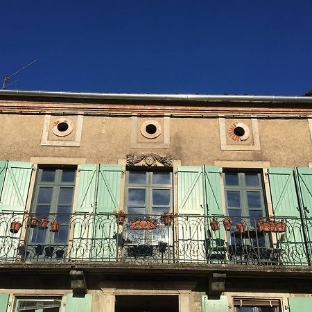 Appartement De 75 M2 Dans Maison Familiale Saint-Antonin-Noble-Val Екстериор снимка