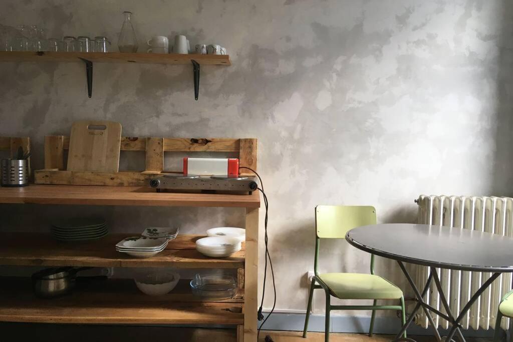 Appartement De 75 M2 Dans Maison Familiale Saint-Antonin-Noble-Val Екстериор снимка